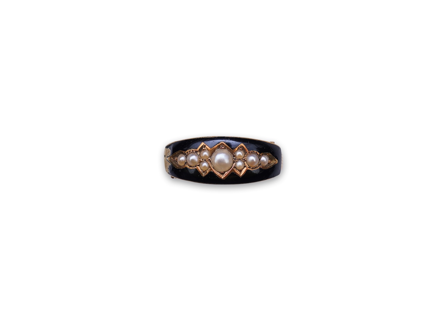 A Victorian black enamel and pearl mourning ring, 19th century